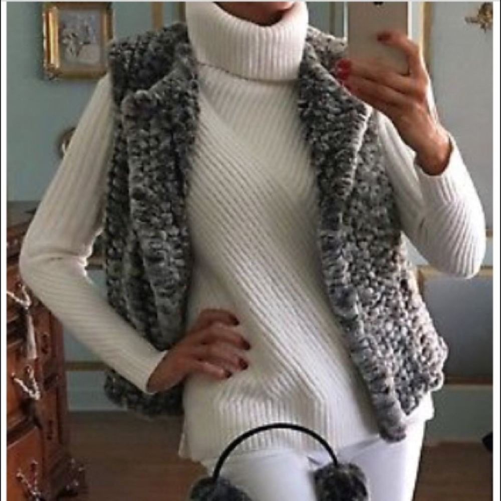 Fabulous Faux Fur Vest - Black